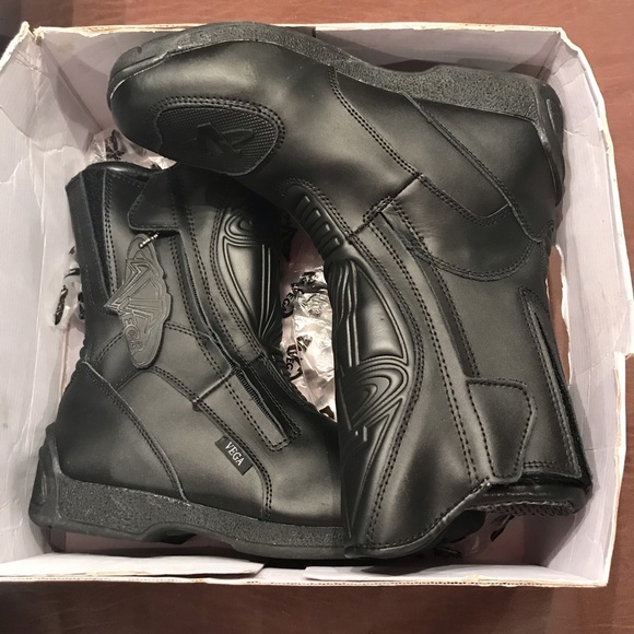 vega Other - NEW IN BOX VEGA TOURING SIZE 10 MOTO BOOTS